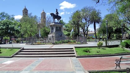 En San Luis se impone el candidato opositor