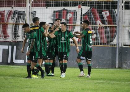 San Martín de San Juan tiene ventaja deportiva en el cruce con Nueva Chicago