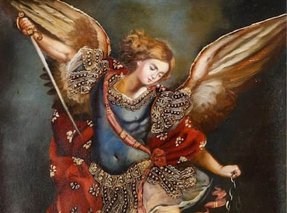 San Miguel Arcángel es representado a menudo con una espada, ya que también se lo conoce como el "jefe de la milicia celestial"