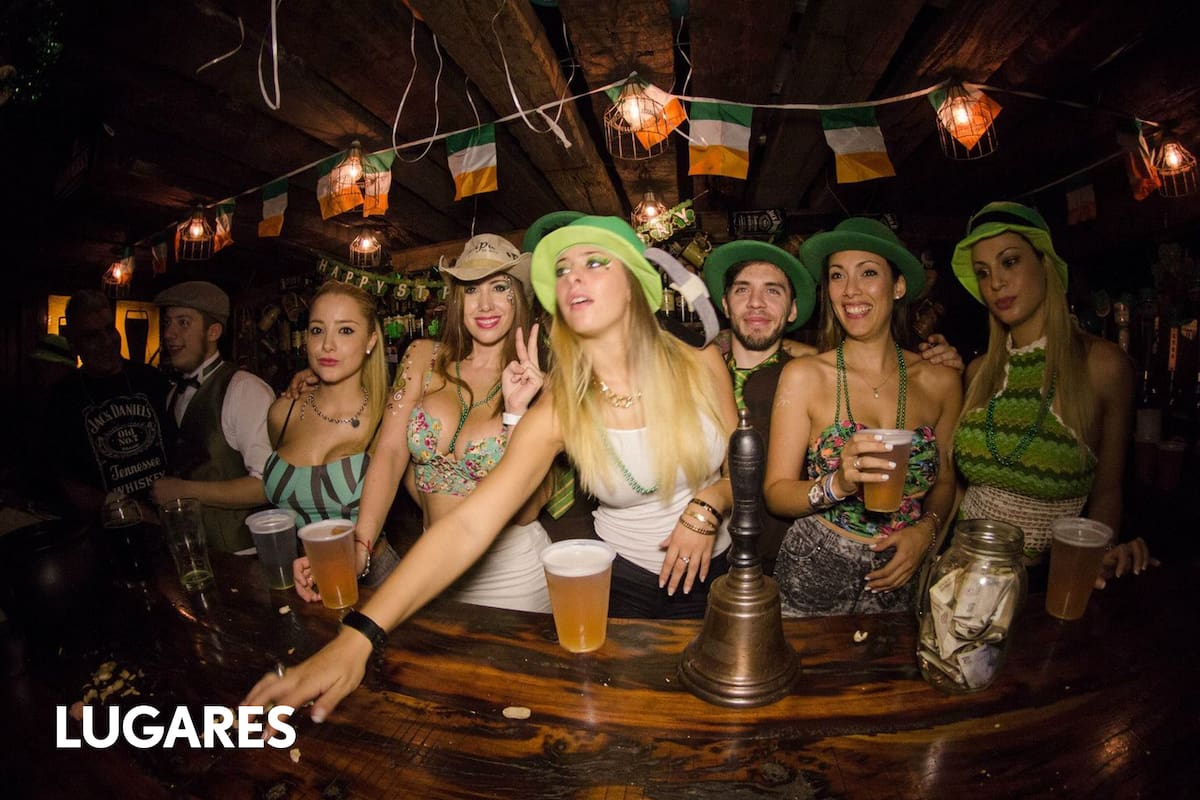 San Patricio en el Slainte Irish Pub de Devoto.