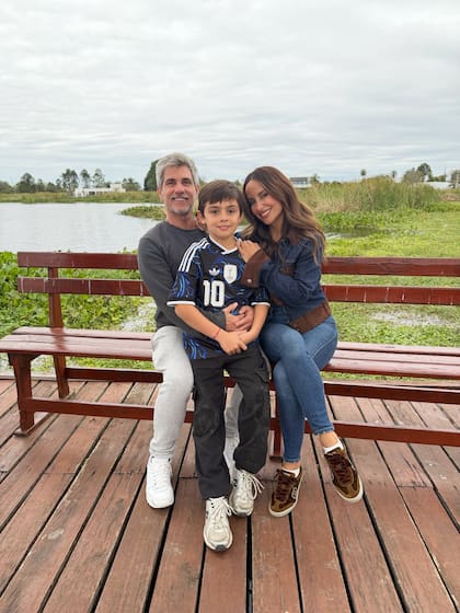 Sánchez estuvo 16 años en pareja con el Chato Prada y juntos son padres de Valentín, de 9 años (Foto: Instagram @lourdesanchezok)