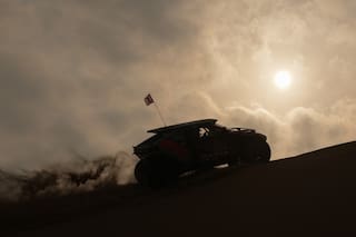 Sanders queda fuera del Rally Dakar y Al-Attiyah recupera el liderato en coches