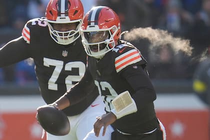 Sanders se centra en el presente, no en cómo podrían lucir los Browns la próxima temporada