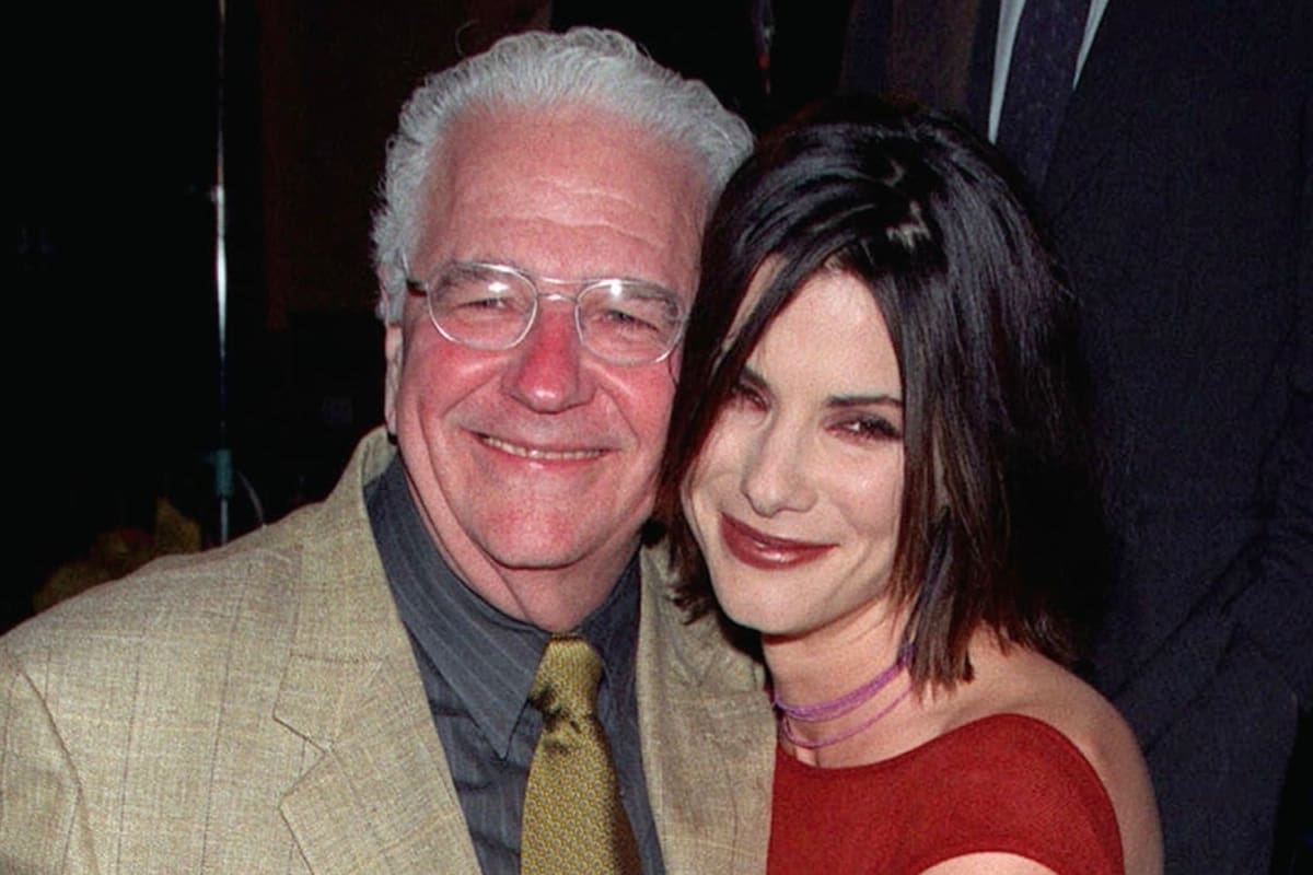 Sandra Bullock junto a su padre