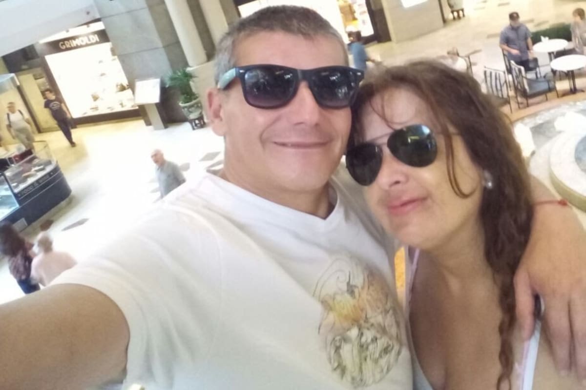 Sandra junto a su marido que volvió a su lado en el peor momento de su vida.