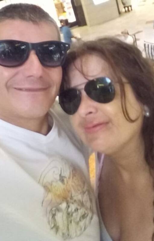 Sandra junto a su marido que volvió a su lado en el peor momento de su vida.