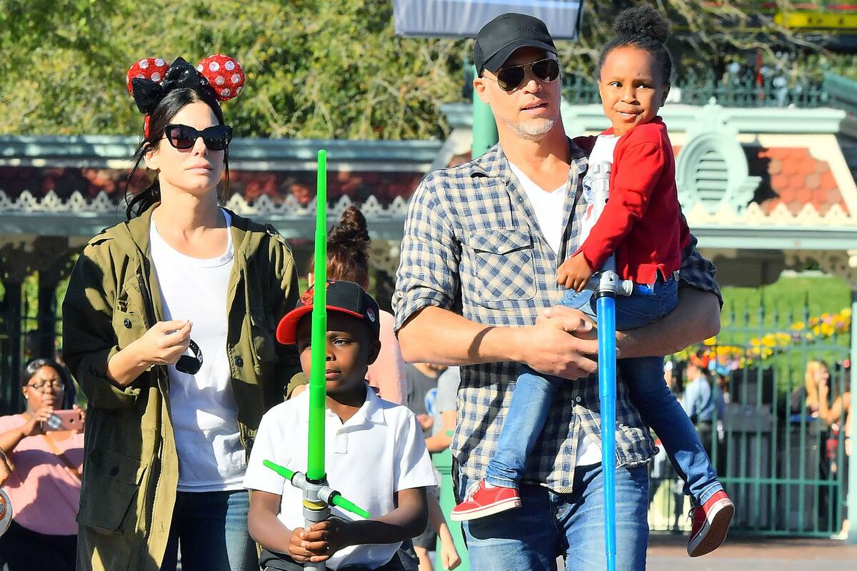 Sandra y su plena vida actual con su pareja y sus dos hijos, Louis y Laila