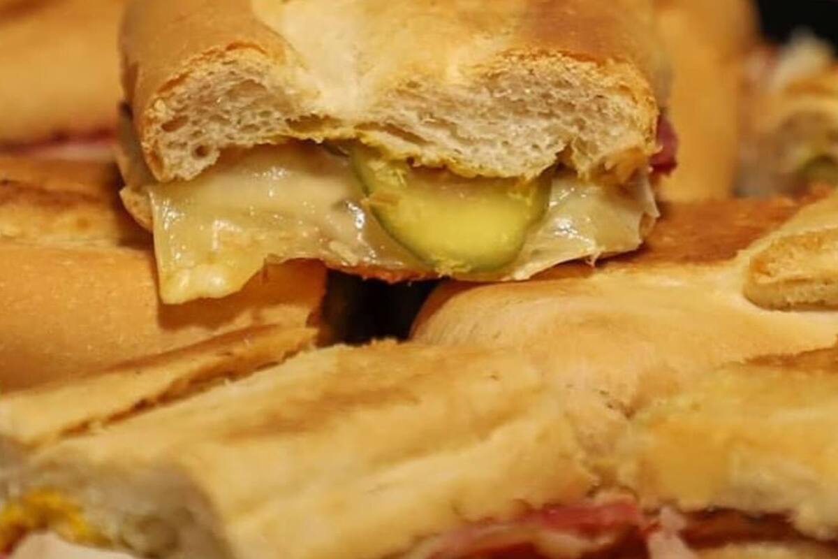 Sándwich cubano de Tampa en el restaurante Columbia (Instagram @columbiarestaurant)