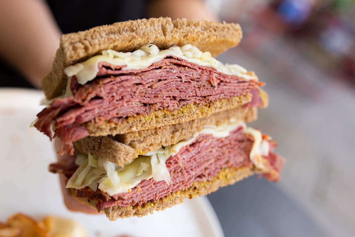 Sandwich de pastrón de Sí Pastrón