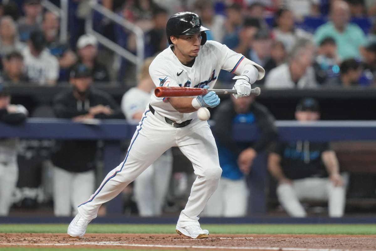 Sanoja pega jonrón y Zuber logra su primer salvamento para los Marlins que vencen 4 a 3 a Rays