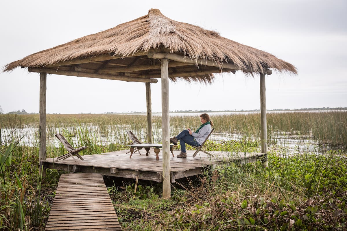Posada de la Laguna está frente al espejo de agua.