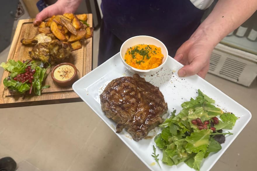 De Santa Carne a Tanguera: 15 años llevando la parrilla argentina a París