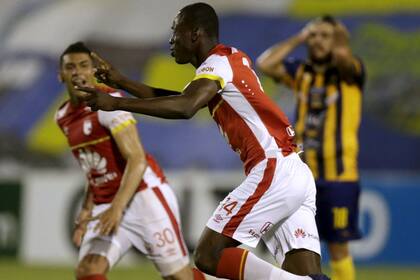 Santa Fe celebró el empate