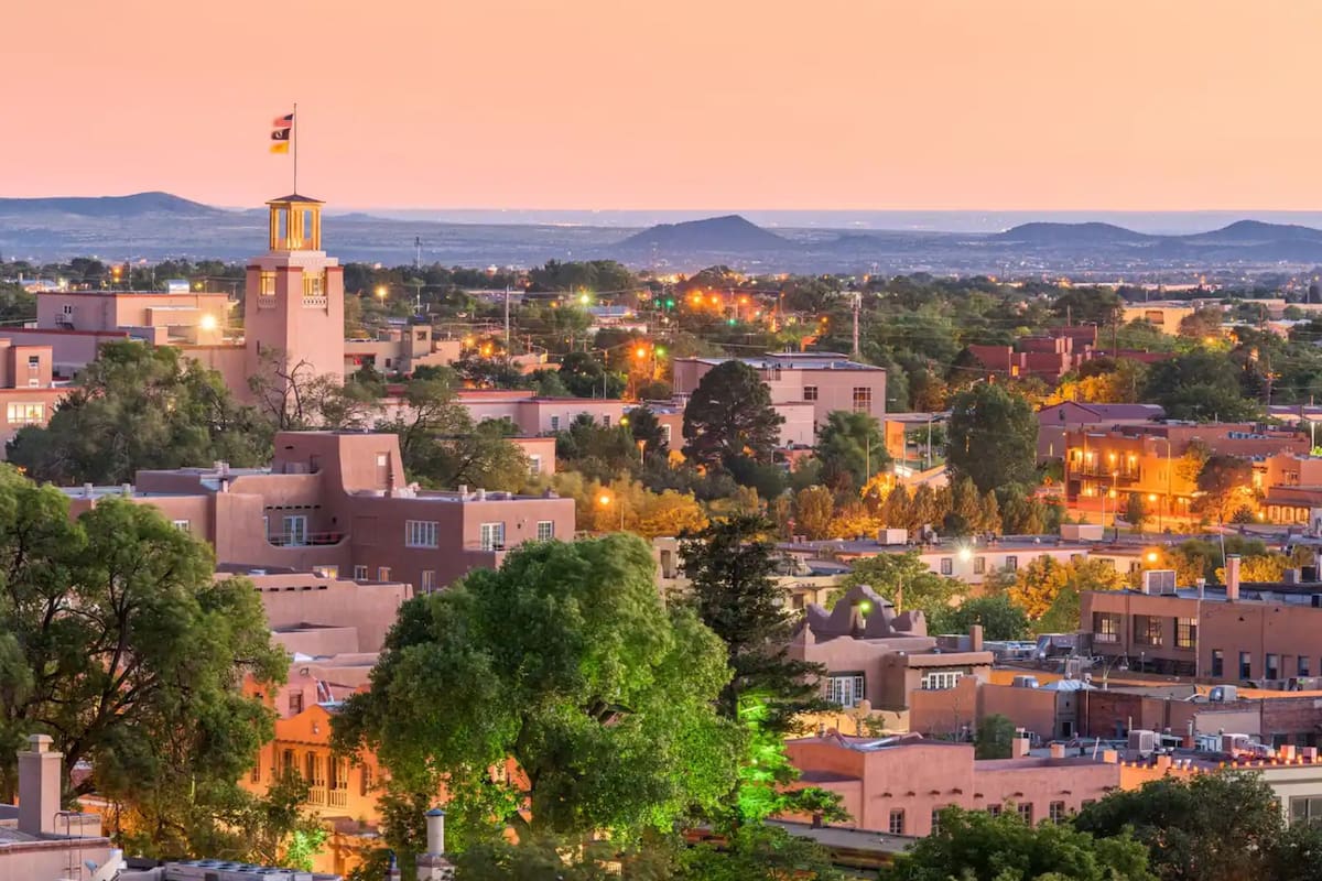 Santa Fe, Nuevo México, es el destino turístico número uno de Estados Unidos. Foto / Sean Pavone/Travel + Leisure