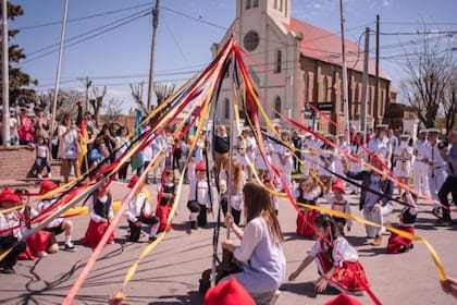 Santa Trinidad une tres pueblos en los que se asentaron los alemanes del Volga que llegaron a la Argentina