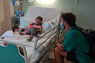 Santi Maratea y su visita a Fede cuando comenzaba su tratamiento médico en Barcelona.