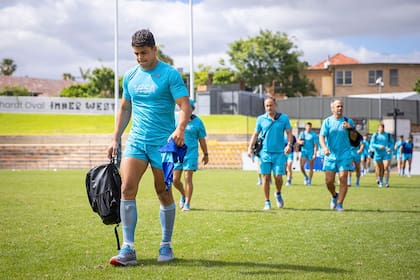 Santiago Chocobares, al frente del grupo durante uno de los entrenamientos