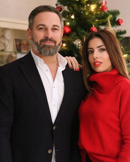 Santiago Abascal y su esposa