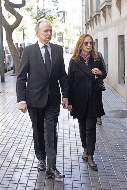 Santiago
Anchorena,
hermano de
Teresa, y Martina
Ulloa