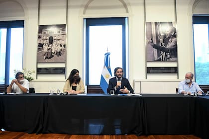 Santiago Cafiero anunció el aumento de los estatales junto con Hugo Godoy (ATE) y Andrés Rodríguez (UPCN)