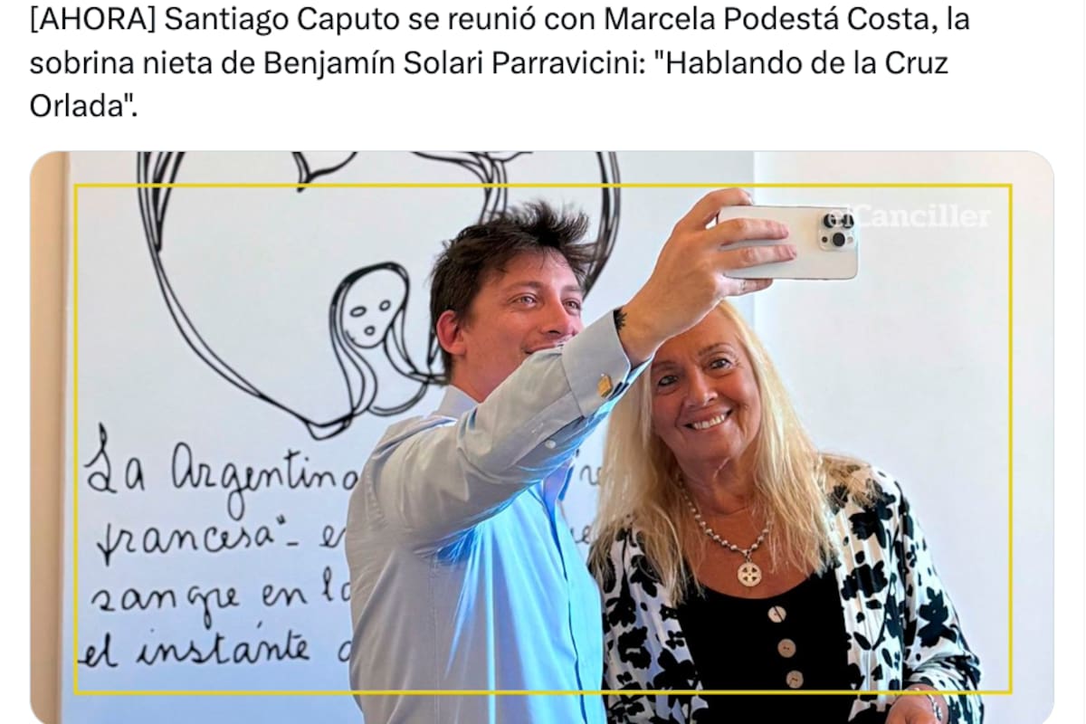 Santiago Caputo con Marcela Podestá Costa, sobrina nieta de Benjamín Solari Parravicini