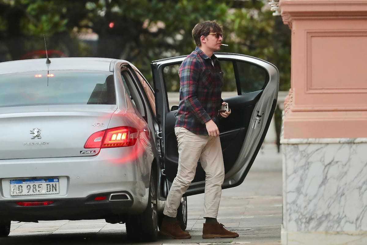 Santiago Caputo, el asesor de Milei que tiene bajo su órbita la SIDE