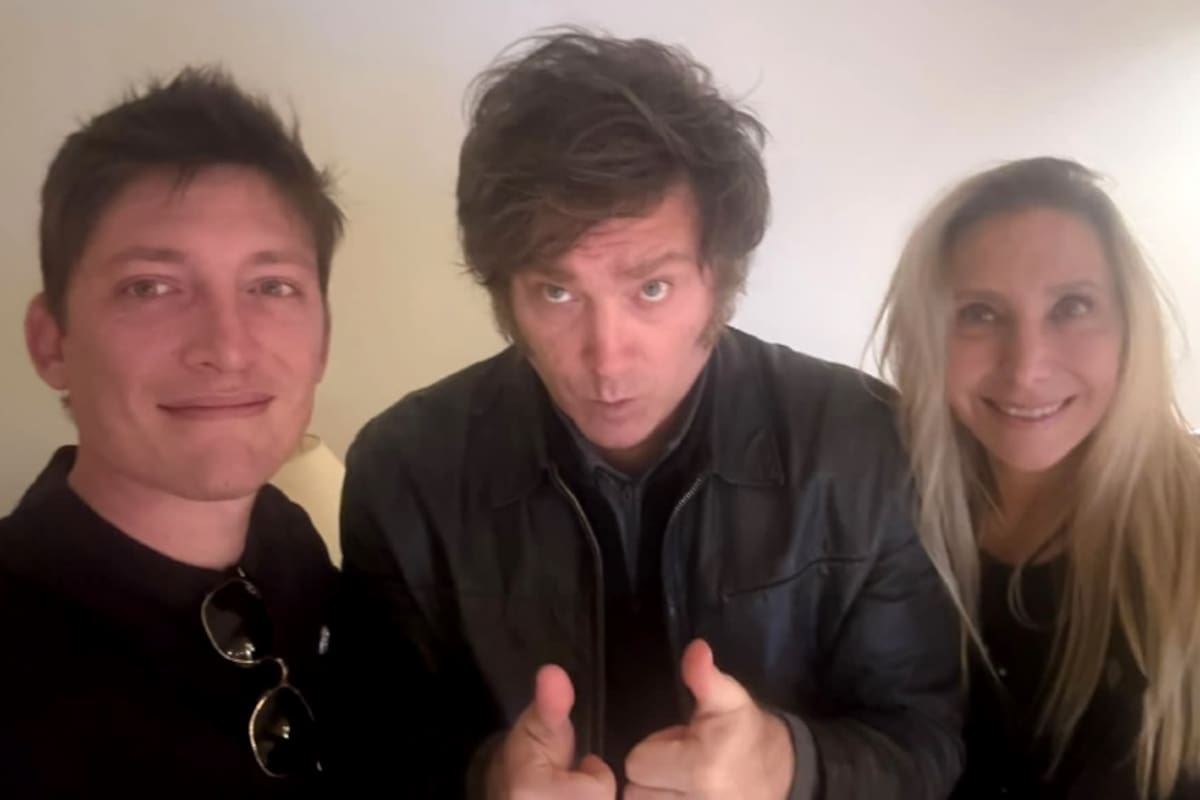 Santiago Caputo, Javier y Karina Milei, el "Triángulo de Hierro"