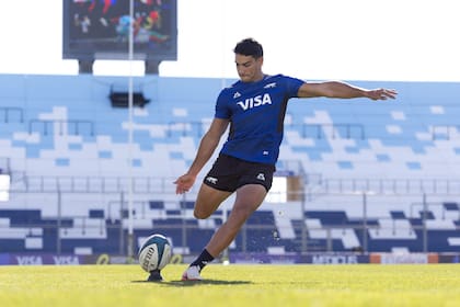 Santiago Carreras será titular en el San Juan del Bicentenario; el cordobés se desempeñará como fullback.