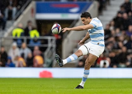 Santiago Carreras, un fullback devenido apertura que tiene asegurada su elección para disputar la Copa del Mundo.