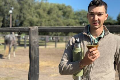 Santiago Cedolini es de la ciudad de Salta, tiene 24 años y es presidente de Ateneo CRA
