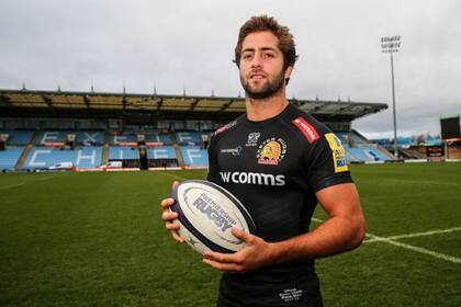 Santiago Cordero, de fantástico presente en el rugby inglés con los Chiefs, corre con desventajas por estar fuera del sistema, pero sin duda merece una oportunidad en los Pumas