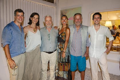 Santiago Corral, Laura San Martín, Diego Félix San Martín, Gabriela Castellani, Cristiano Rattazzi y Félix San Martín