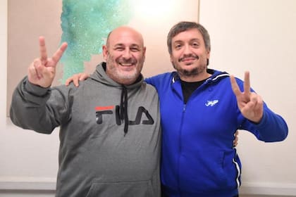 Santiago Cúneo, en una foto de 2020 con Máximo Kirchner