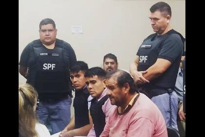 Santiago, David y Catalino Bejarano, en el juicio por un narcocrimen en Salta