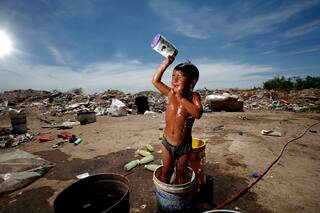 El 22% de los argentinos no tiene agua y cuatro de cada diez vive sin cloacas