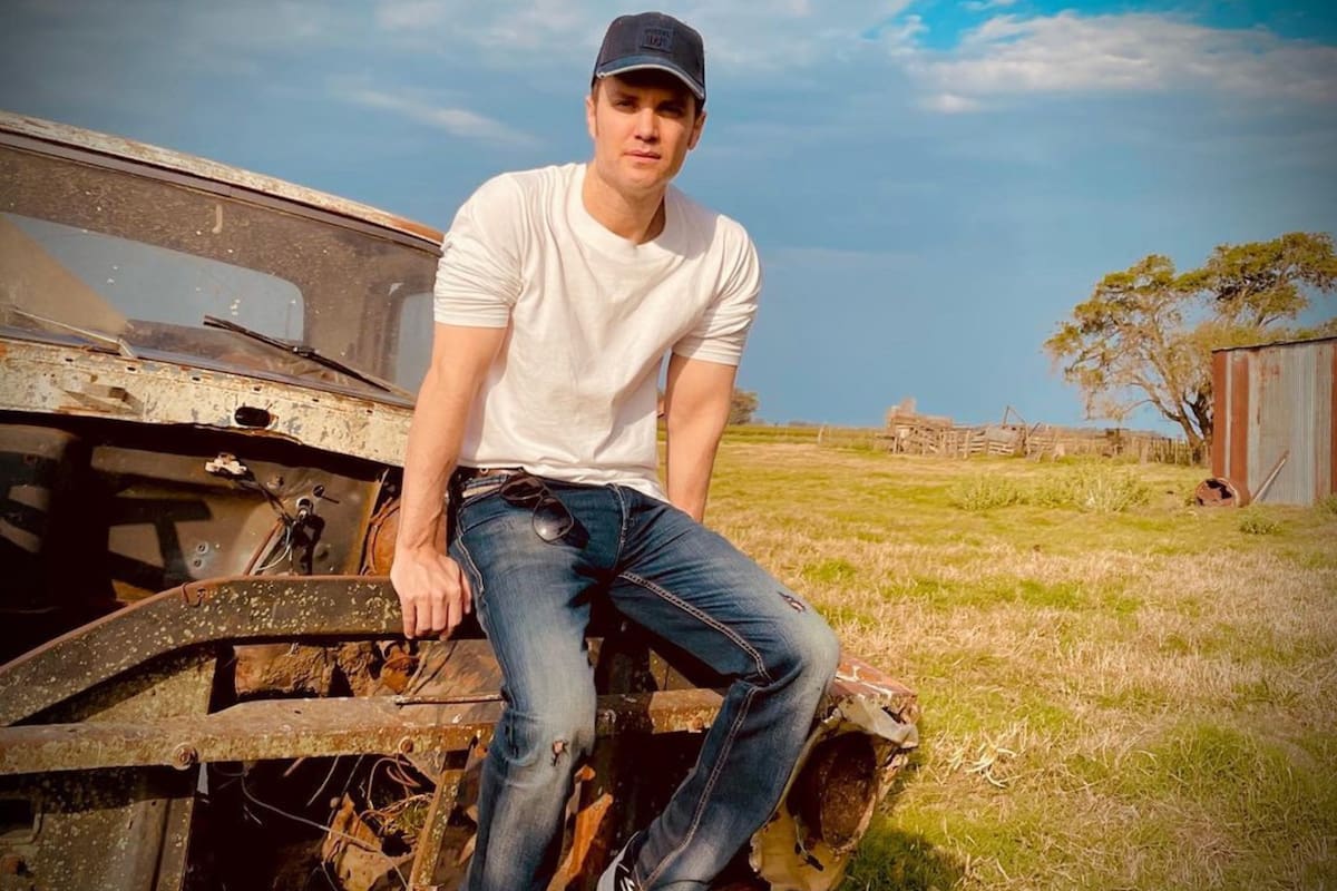 Santiago del Moro compartió una foto retro en sus redes sociales y recordó cómo fue su primera nota para la TV