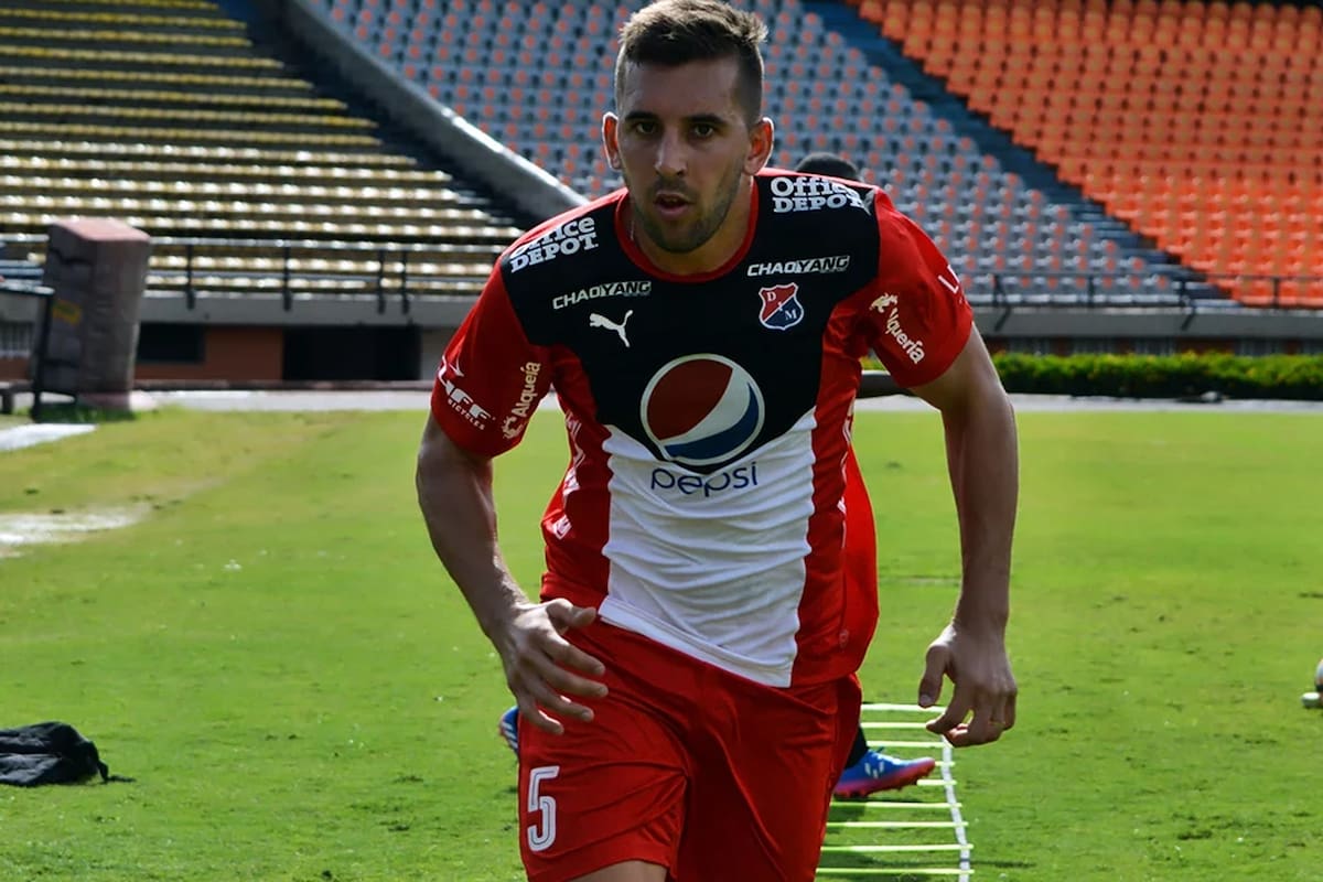Santiago Echeverría, suspendido por cuatro años