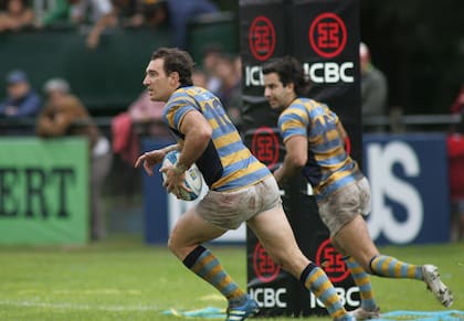 Santiago Fernández fue parte de la época más exitosa de Hindú; el ex tres cuartos de los Pumas es una pieza valiosa como para que el Elefante vuelva a ese camino.