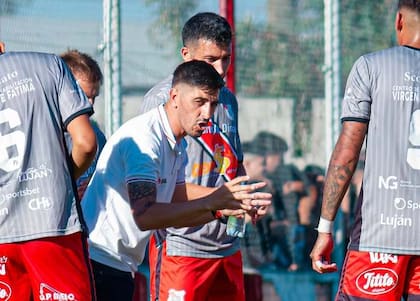 Santiago Fredes asumió este año la conducción técnica de Luján