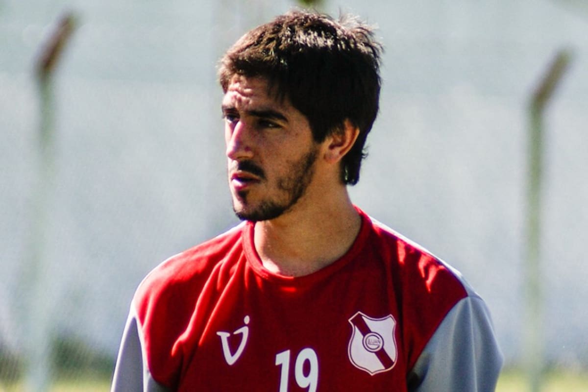 Santiago Fredes comenzó su carrera como futbolista en Luján