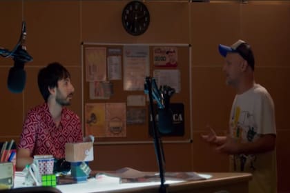 Santiago Korovsky interpreta al productor de Wainraich en la ficción. En la vida real es licenciado en comunicación