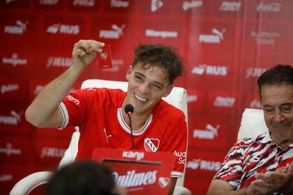 Santiago Maratea al presentar la colecta por Independiente