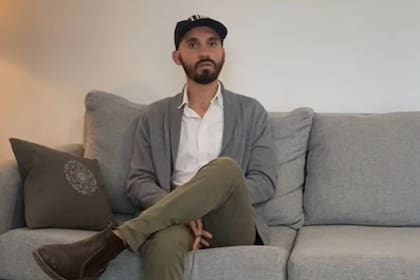 Santiago Micheli Sosa compartió un contundente video sobre su historia en redes, luego habló con LA NACION