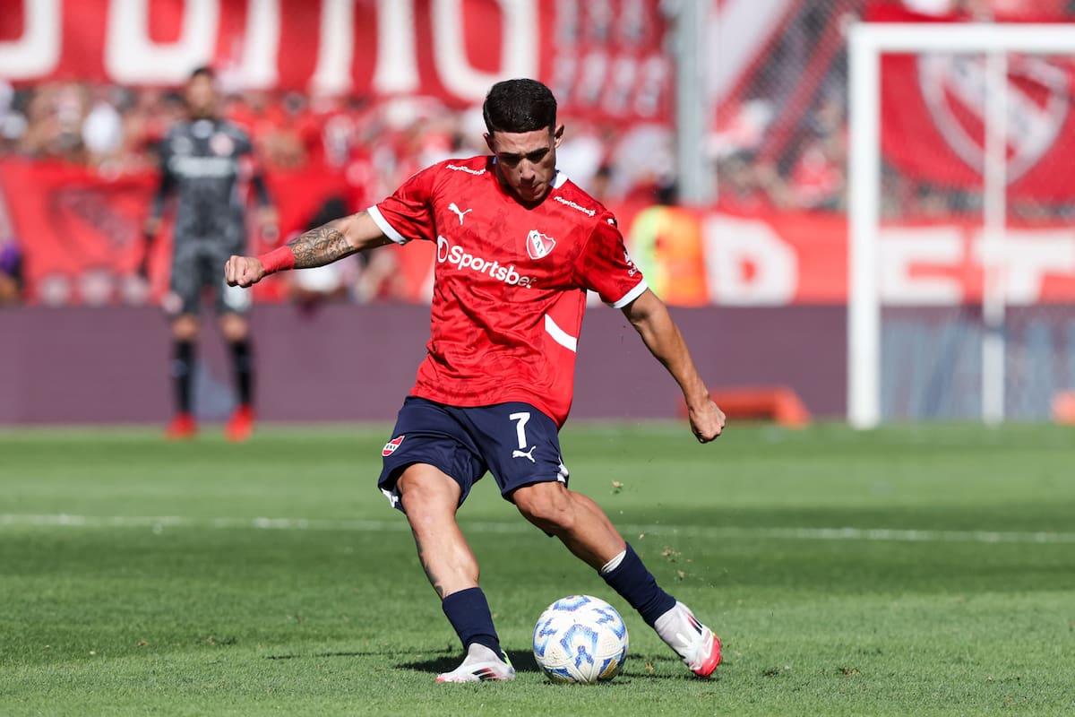 Santiago Montiel es una de las cartas de desequilibro de Independiente, que busca iniciar la copa con el pie derecho