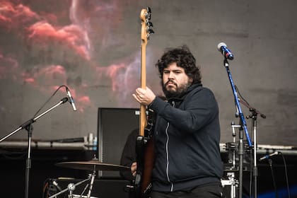 Santiago Motorizado contó que compuso algunos temas para la banda sonora de Okupas