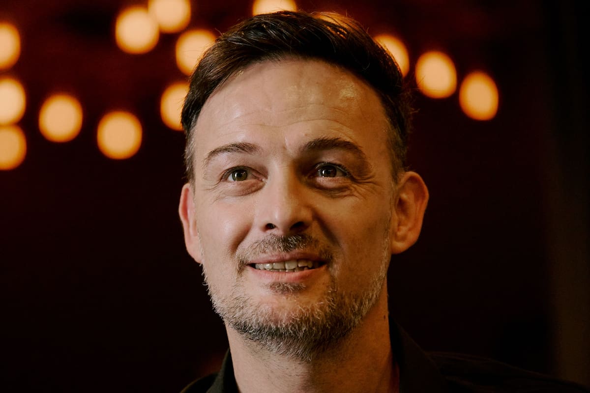 Santiago Otero Ramos, un actor todoterreno que un particular recorrido: “Me gusta actuar, cantar, tocar, dirigir y me gusta hacer todo junto"