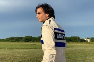 Santiago Racca interpreta a Carlos Menem Jr. en las escenas ficcionadas de la serie Menem Junior, la Muerte del Hijo del Presidente