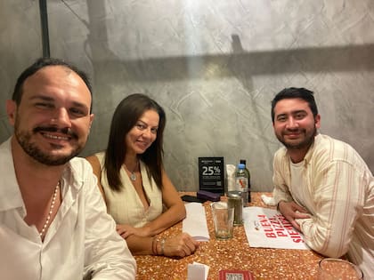 Santiago Santurio, Sandra Pettovello y Manuel Sotelo