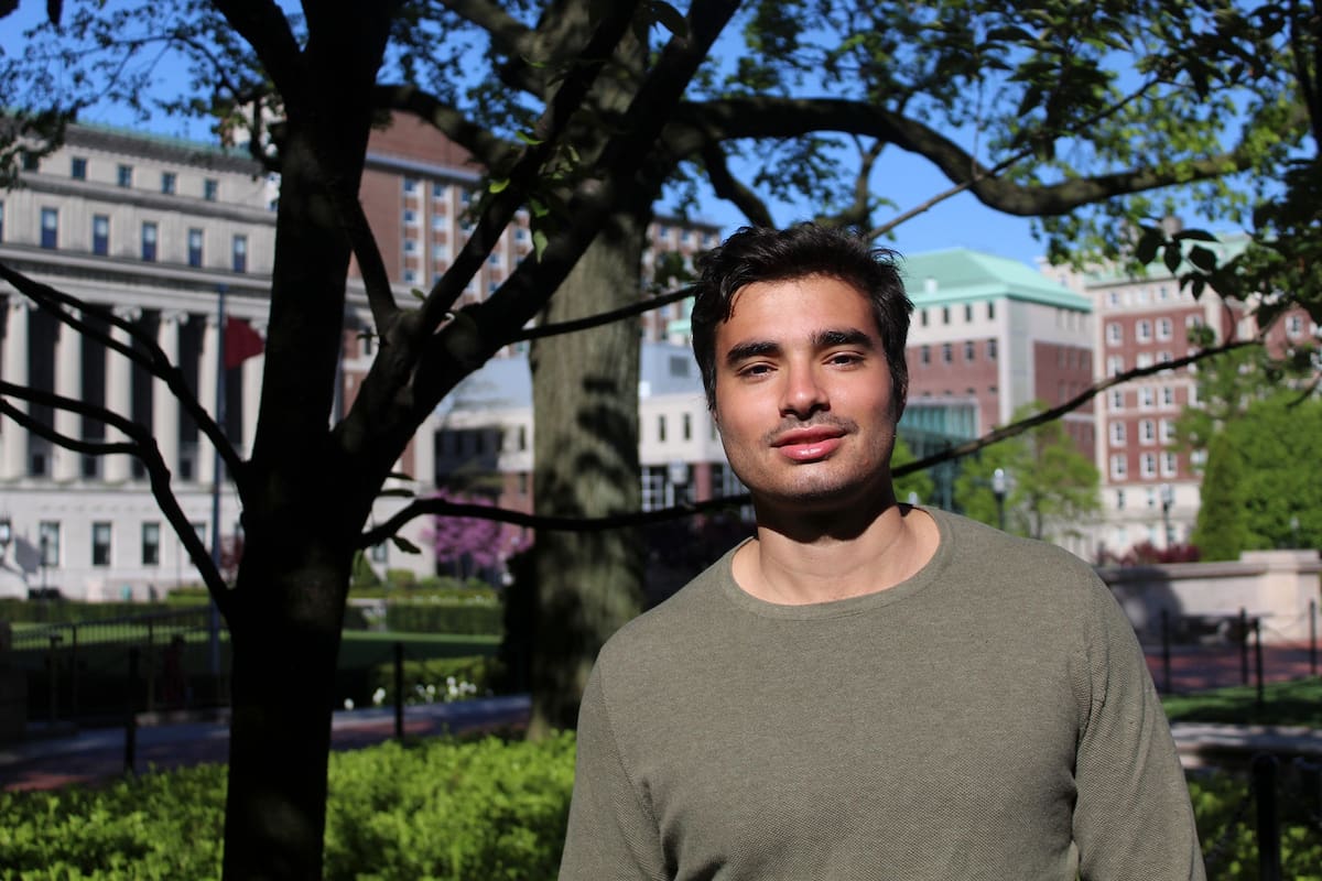 Santiago Sarquis vive en Nueva York desde hace un año y estudia en la Universidad de Columbia; padecer el coronavirus lo llevó a ser un agente de acción en tiempos de pandemia