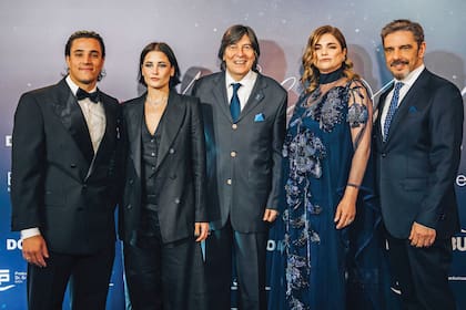 Santiago Slapak, Flor Torrente, Luis Caro, Araceli González y Fabián Mazzei